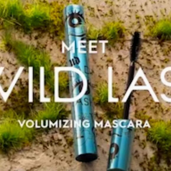 Urban Decay Wild Lash Vegan Olant Flowered Volumizing Mascara - Picture 3 of 10